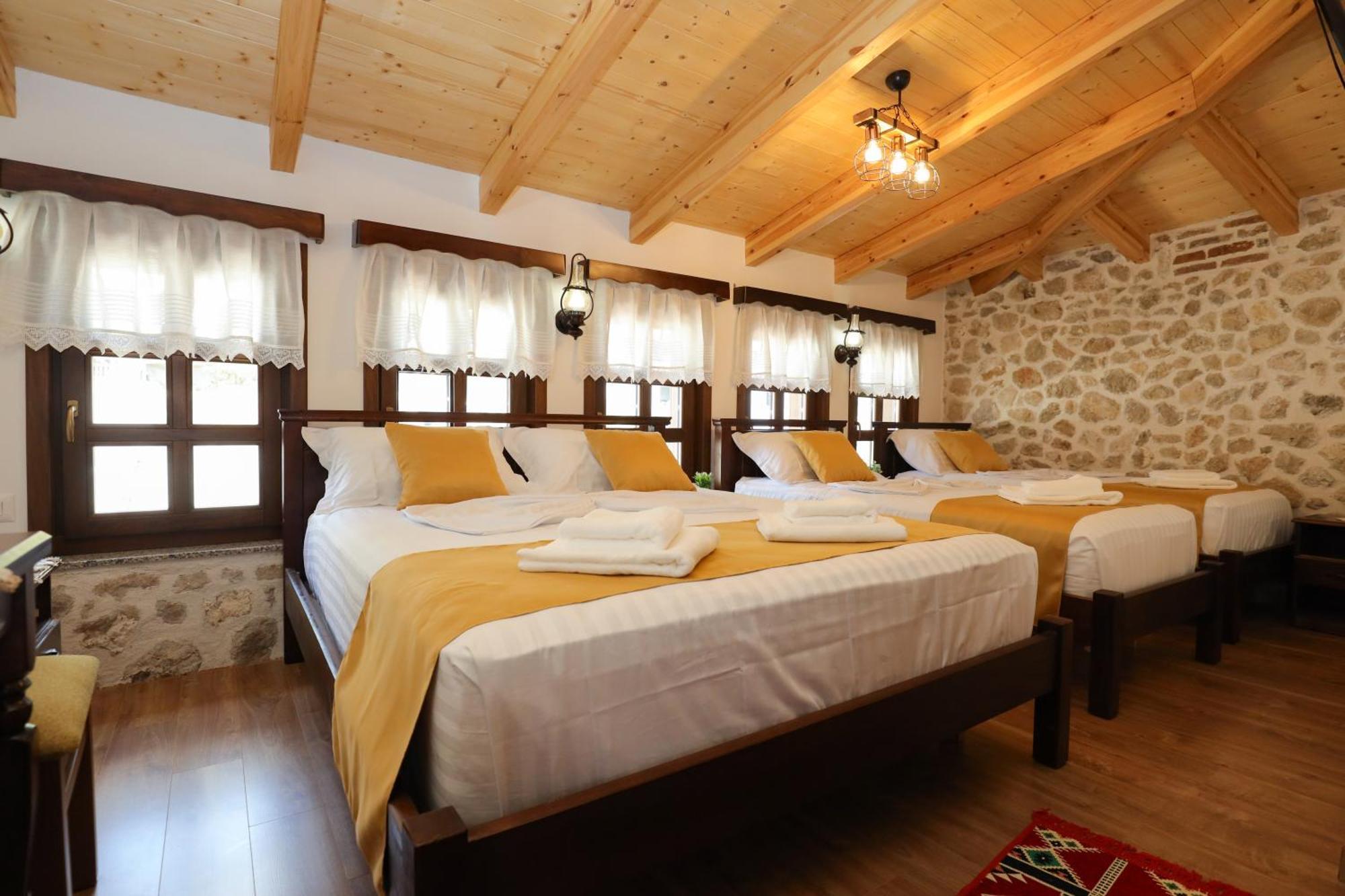 The House Of Dollma , Inside Kruja Castle Hotell Rum bild