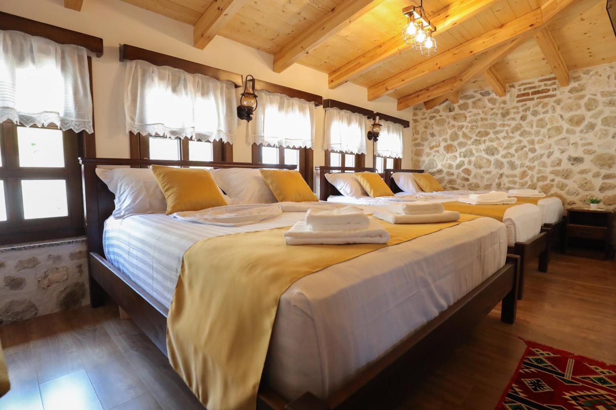 The House Of Dollma , Inside Kruja Castle Hotell Exteriör bild
