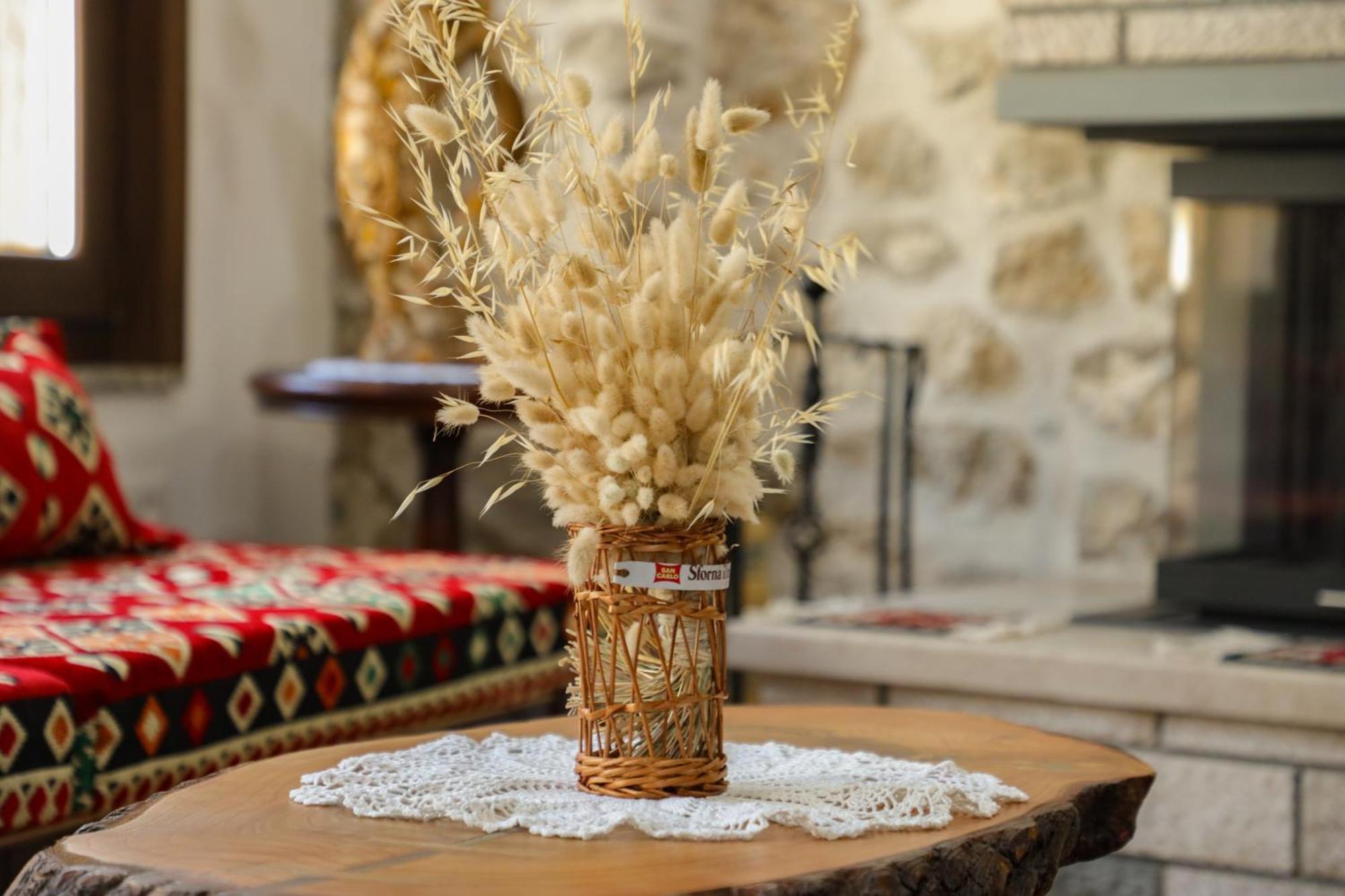 The House Of Dollma , Inside Kruja Castle Hotell Exteriör bild